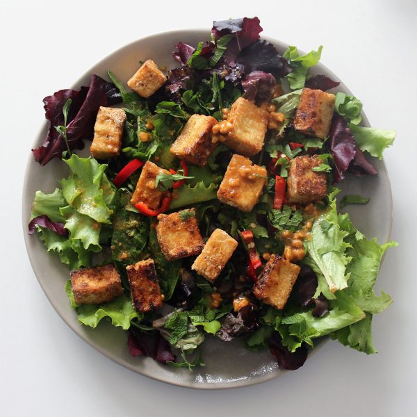 Crispy tofu salad